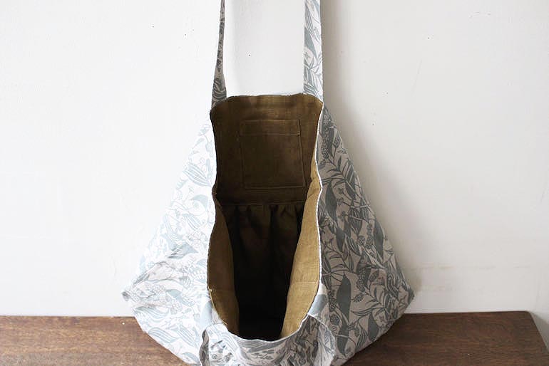  四角いヨークのトートバックセットお隣草Flaxグリーン